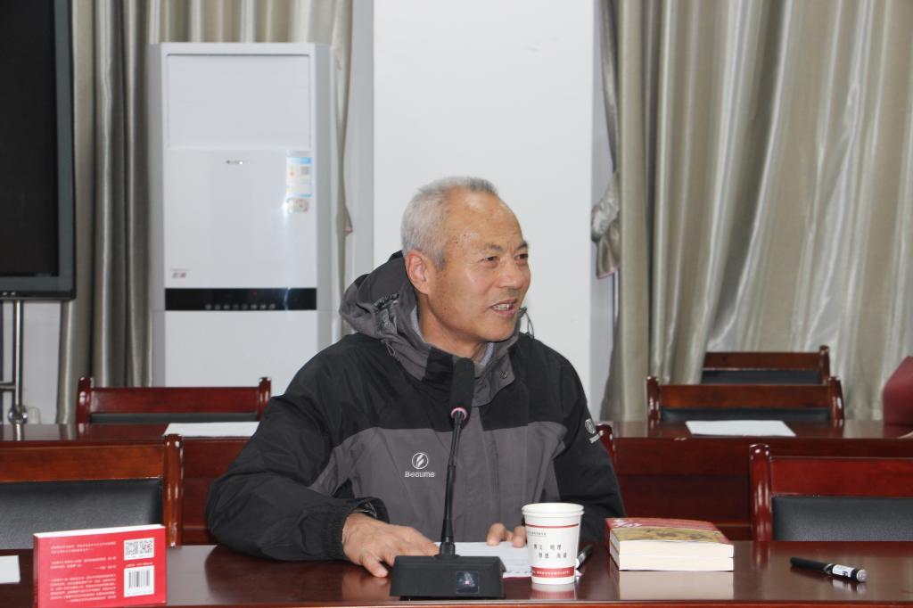 伟德国际victor1946学报编审邓珠平老师发言